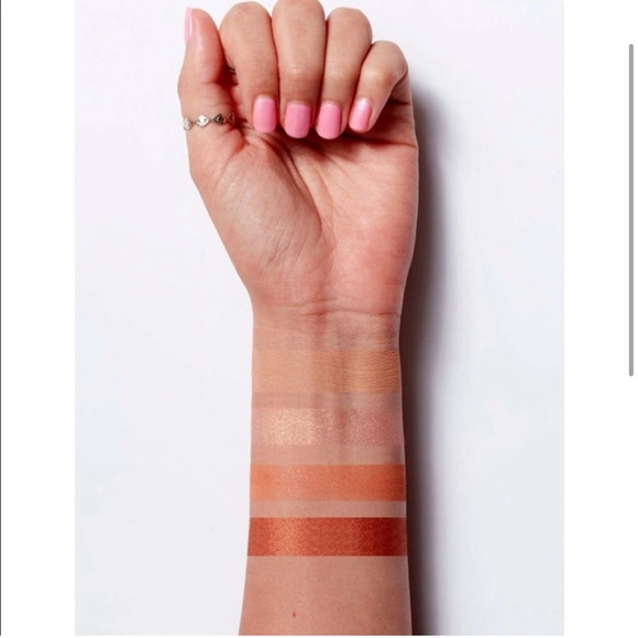 NIB Floss Eyeshadow Squad In Just Peachy - Picture 3 of 10